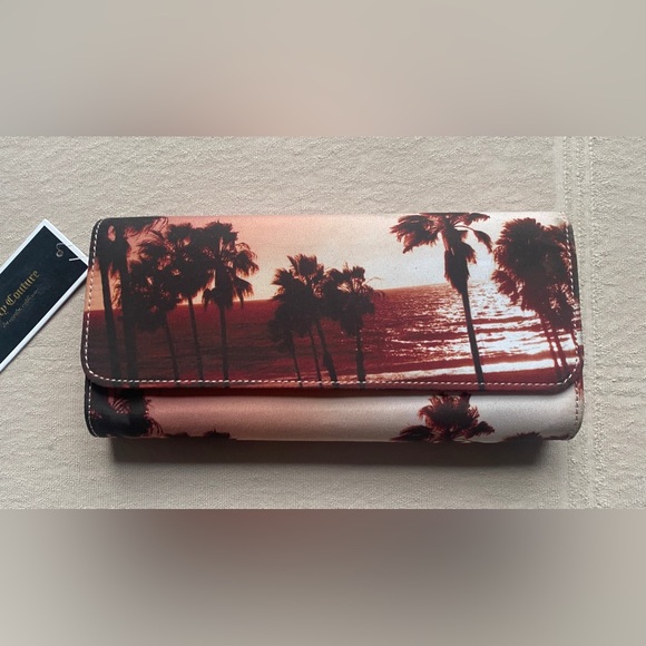 JUICY COUTURE Palm Tree Clutch, Tropical, Redish-Orangey Pink, 10” x 5”, NEW - Picture 1 of 12
